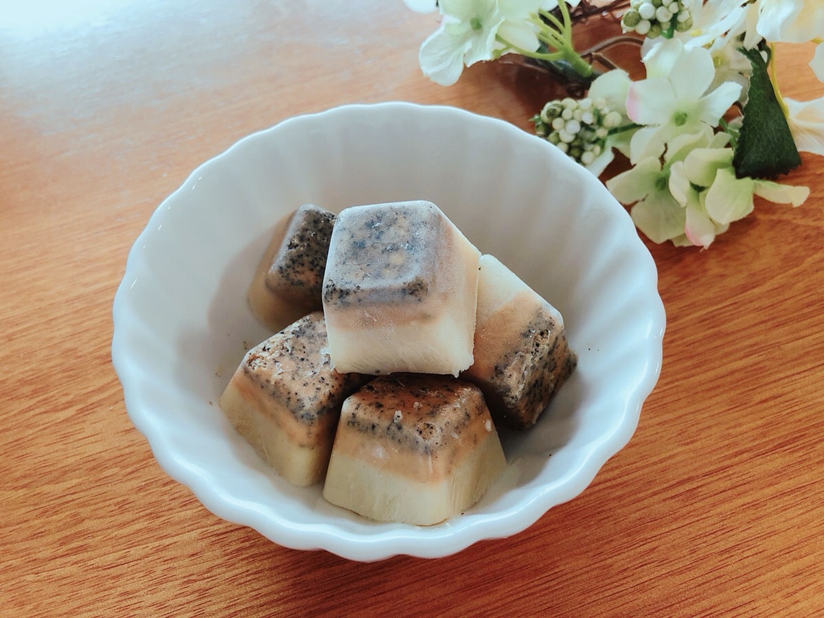 黒ごまきな粉豆乳アイスレシピ 製氷皿で簡単豆乳レシピ 管理栄養士namiのレシピブログ
