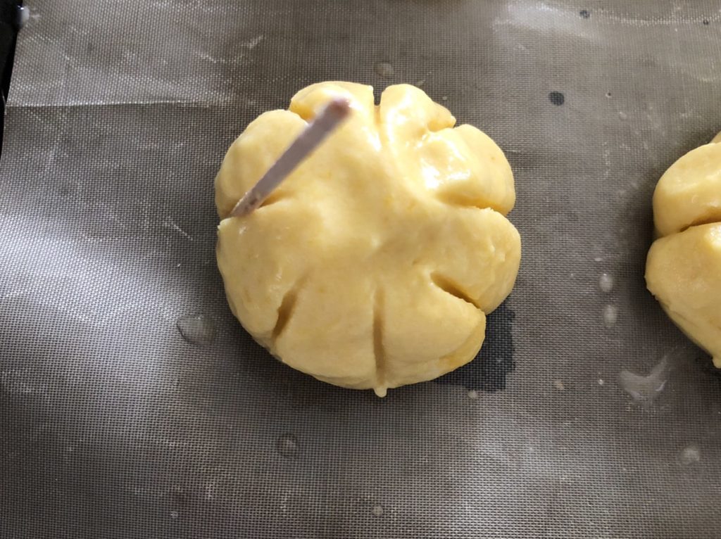 簡単　かぼちゃパン　作り方