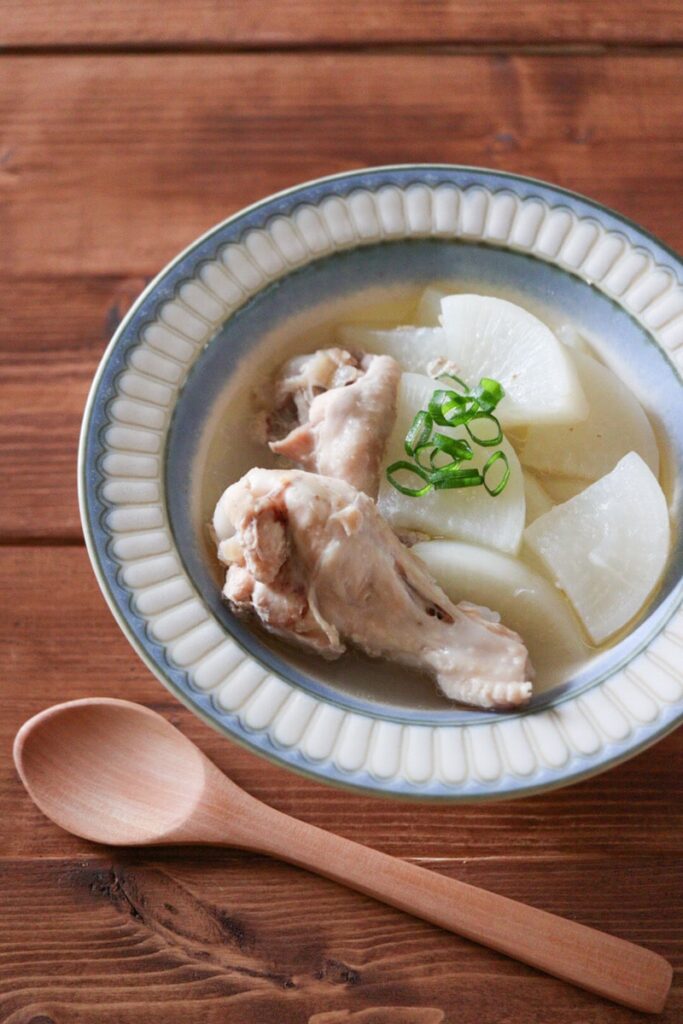 炊飯器　鳥手羽元　大根　スープ　レシピ　塩スープ