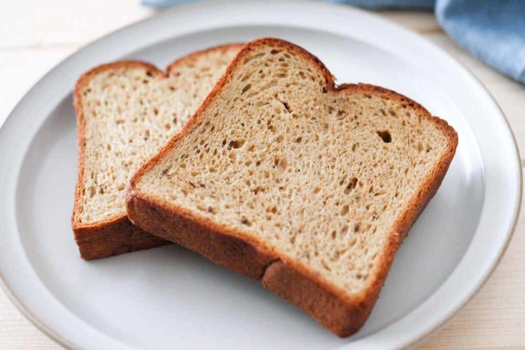 ベースブレッド　プレーン　食パン